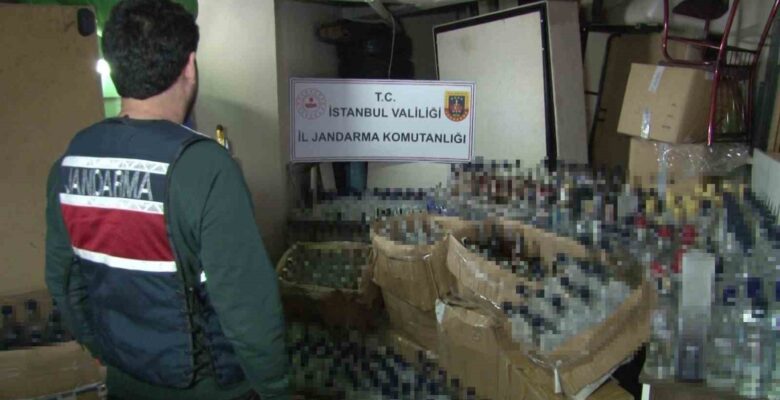 Kartal’da jandarma ekipleri 5 bin 750 litre sahte alkol ele geçirdi
