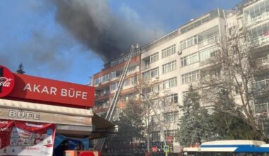 Ankara’da çatı yangını kontrol altına alınamıyor