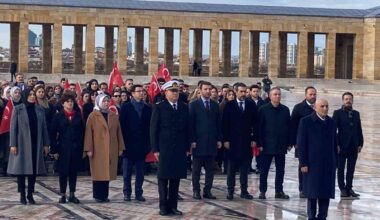 Cumhur İttifakı Ankara Büyükşehir Belediyesi Adayı Altınok’tan Anıtkabir’e ziyaret