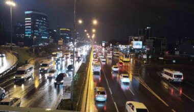 İstanbul’da akşam saatlerinde trafik yoğunluğu yaşandı
