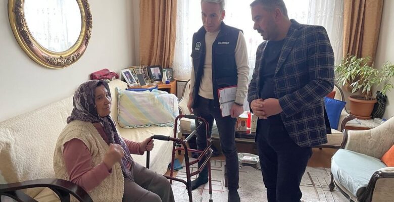 Pursaklar Belediye Başkanı Çetin, vatandaşların gönül kapılarını çalıyor