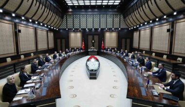Savunma Sanayii İcra Komitesi, Cumhurbaşkanı Recep Tayyip Erdoğan başkanlığında, Cumhurbaşkanlığı Külliyesi’nde toplandı.