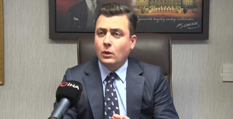 AK Partili Gökçek, Yılmaz Büyükerşen hakkında suç duyurusunda bulunacağını açıkladı