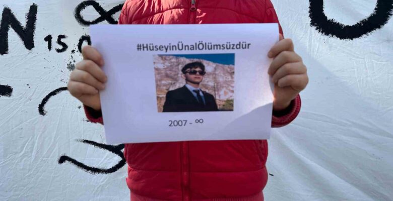 Arkadaşı tarafından öldürülen 17 yaşındaki Hüseyin Ünal’ın ailesi katile yardım edenlerin de ceza almasını istiyor