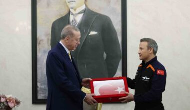 Cumhurbaşkanı Recep Tayyip Erdoğan, Türkiye’nin ilk  Astronotu Alper Gezeravcı’yı kabul etti.