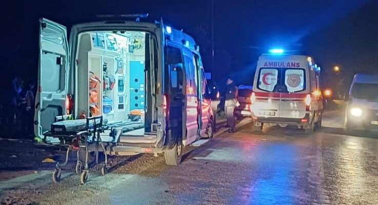 Erdek’te trafik kazası: 2 kişi yaralandı