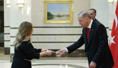 5 ülkenin büyükelçisinden Cumhurbaşkanı Erdoğan’a güven mektubu