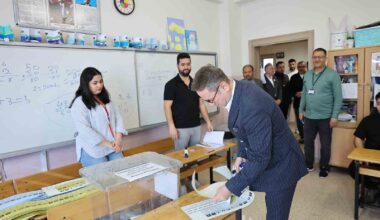 AK Parti Başakşehir Belediye Başkan Adayı Kartoğlu oyunu kullandı