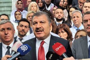 Sağlık Bakanı Koca: “Malpraktis, Türkiye’de kökten çözülüyor”