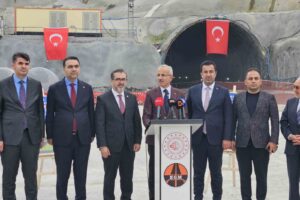 Ulaştırma ve Altyapı Bakanı Uraloğlu: “Kilyos Tüneli, 2026 yılı sonunda hizmete açılacak”