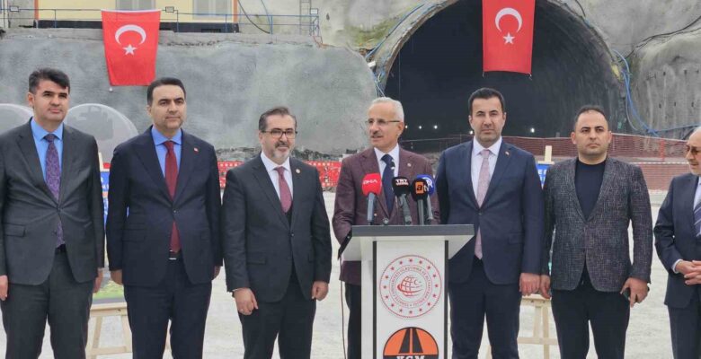 Ulaştırma ve Altyapı Bakanı Uraloğlu: “Kilyos Tüneli, 2026 yılı sonunda hizmete açılacak”