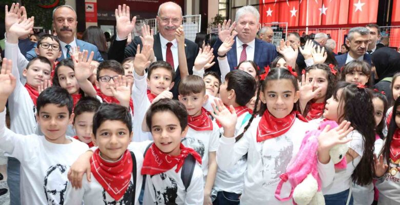 ATO Başkanı Baran 23 Nisan Ulusal Egemenlik ve Çocuk Bayramı’nı kutladı