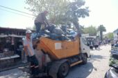 Ayvalık’ta, bayram tatilinde yaklaşık 15 bin ton çöp toplandı