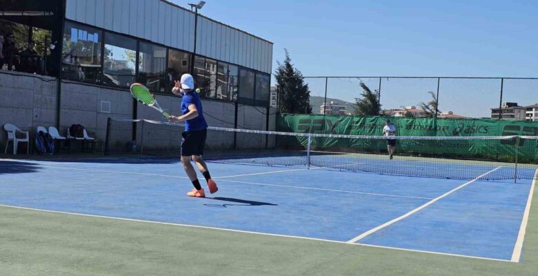 Bandırma’da Bahar Kupası Türkiye Tenis Şampiyonası