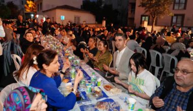 Başkan Gökhan Yüksel, iftar sofrasında vatandaşlarla buluştu