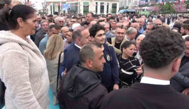 Başkan Yeğin, Sancaktepe’de vatandaşlarla bayramlaştı