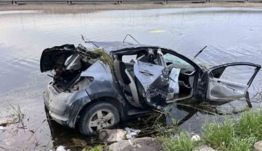 Büyükçekmece’de otomobil göle uçtu, sürücü hayatını kaybetti