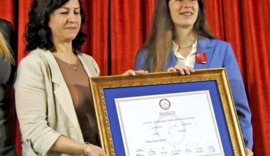 Çeşme’nin ilk kadın Belediye Başkanı Lal Denizli görevine başladı
