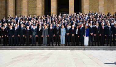 CHP’li 26 başkan Anıtkabir’i ziyaret etti