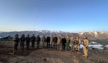 Korgeneral Metin Tokel, Selçuk Bayraktar ve Ahmet Akyol’dan sınır birliklerine bayram ziyareti