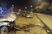 Maltepe’de karşı yönlerden gelen 2 otomobil çarpıştı