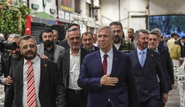 Mansur Yavaş’tan seçim sonrası ilk ziyaret Ankara Toptancı Hali’ne