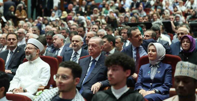 Cumhurbaşkanı Erdoğan: “Siyonist yayılmacılık böyle devam ederse, açık söylüyorum, dünyamız yeni çatışmalara gebedir”