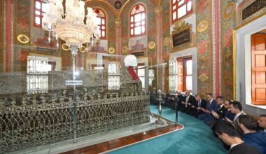 Fatih Sultan Mehmet vefatının 543’üncü yılında kabri başında anıldı