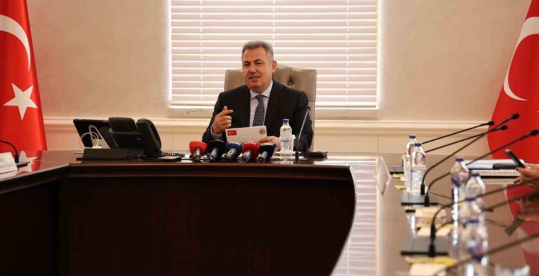 İzmir Valisi Elban: “Kentte 13 suç örgütü çökertildi”