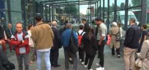 Şişli-Mecidiyeköy Metro İstasyonu’nda bir genç kız raylara atlayarak intihar etti