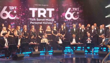 TRT personellerinden Türk Sanat Müziği Korosu