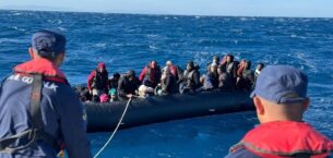 Türk karasularına geri itilen 37 düzensiz göçmen kurtarıldı