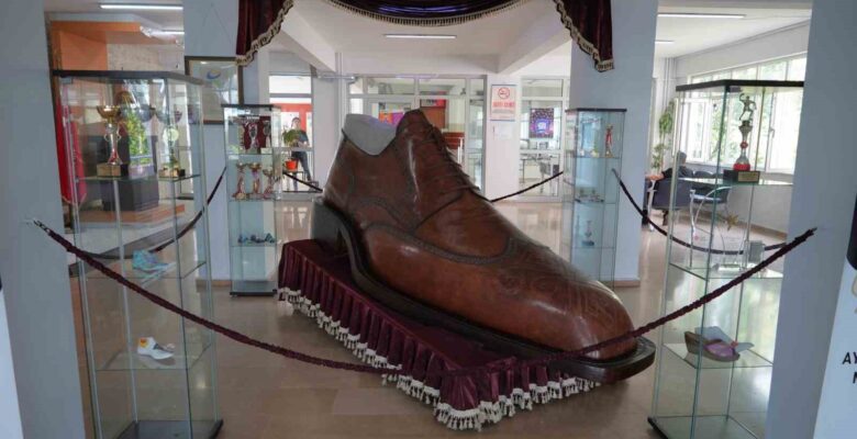 Türkiye’nin ilk ayakkabı üreten lisesi