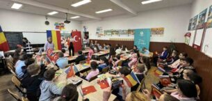 Yunus Emre Enstitüsü Başkanı Ateş: “Romanya devlet okullarında Türkçe dersi ilkokul birinci sınıftan lise sona kadar her sınıfta seçilebilecek”