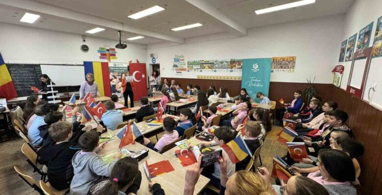 Yunus Emre Enstitüsü Başkanı Ateş: “Romanya devlet okullarında Türkçe dersi ilkokul birinci sınıftan lise sona kadar her sınıfta seçilebilecek”