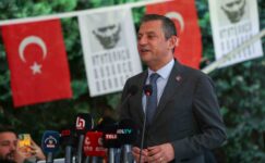 CHP lideri Özel: “Türkiye’yi yönetme vakti dedirtecek ve ellerindeki anahtar önümüzdeki dönem CHP iktidarının anahtarıdır”